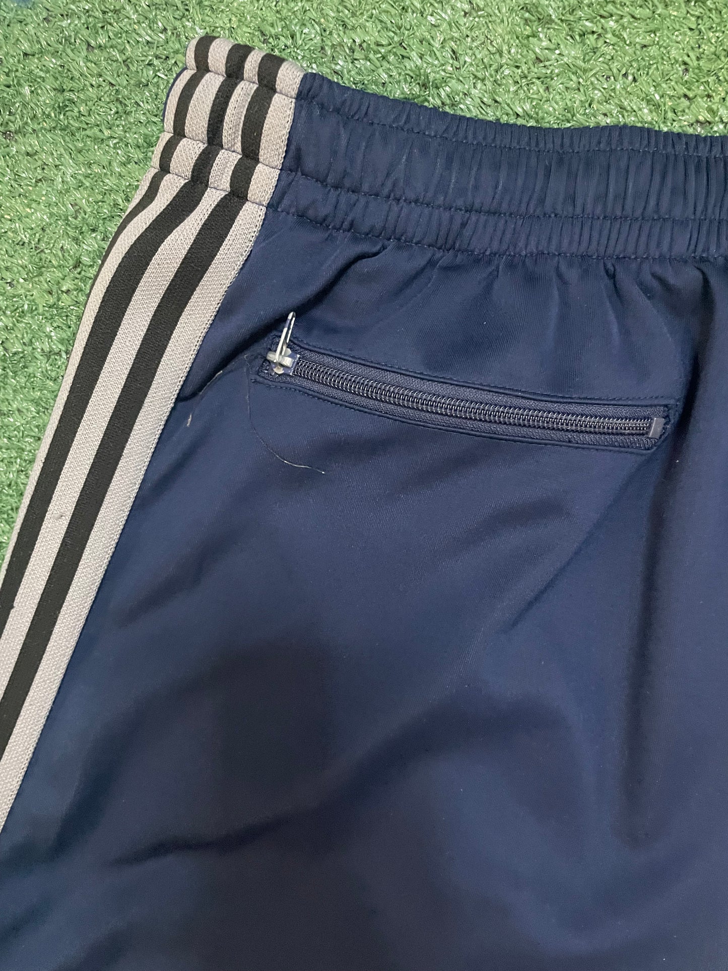 Gv Gallery Raspberry hills dad sweatpants