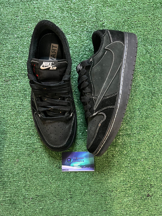 Jordan 1 low Travis Scott phantom size 9.5men/11women