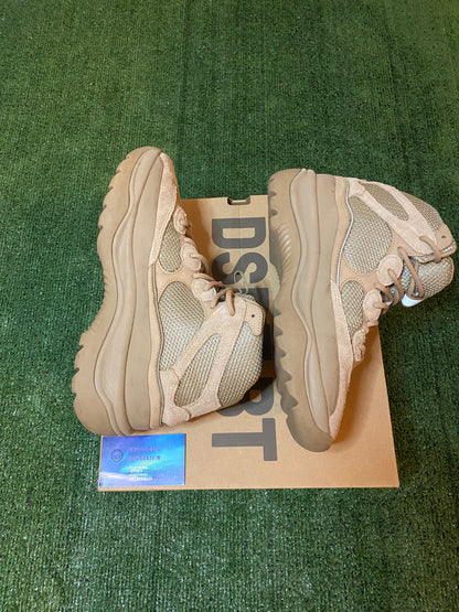 Yeezy dessert boot rock size 11men/12.5women