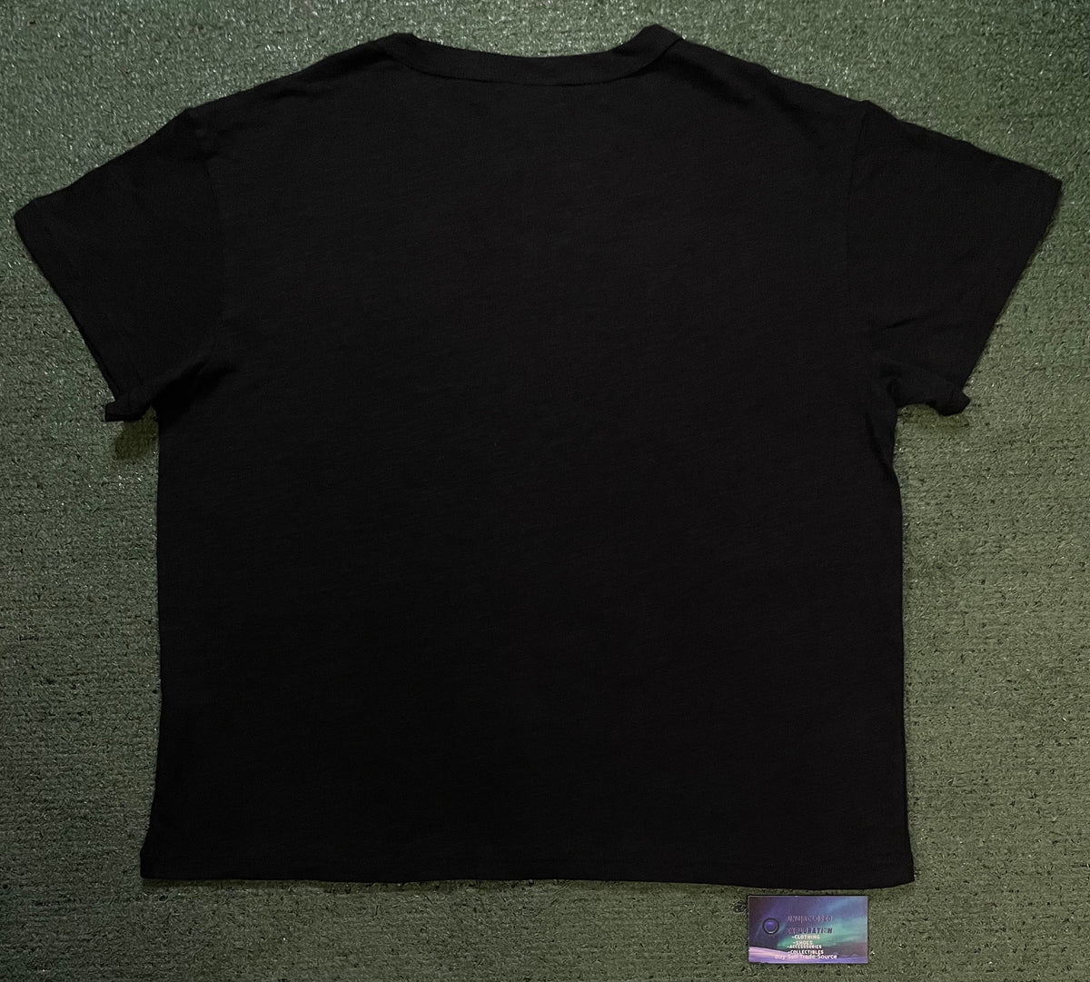 Elysian black pocket tee