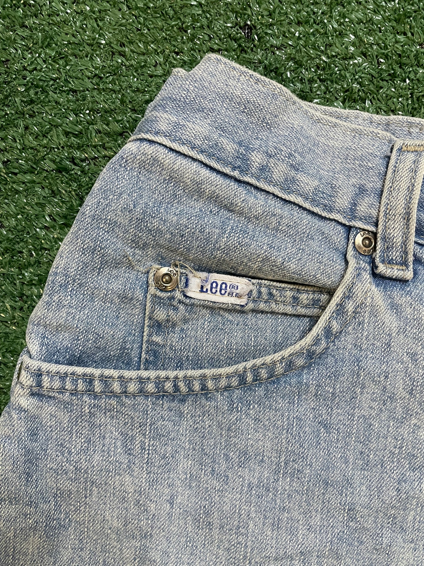 Vintage Lee light wash Jean shorts