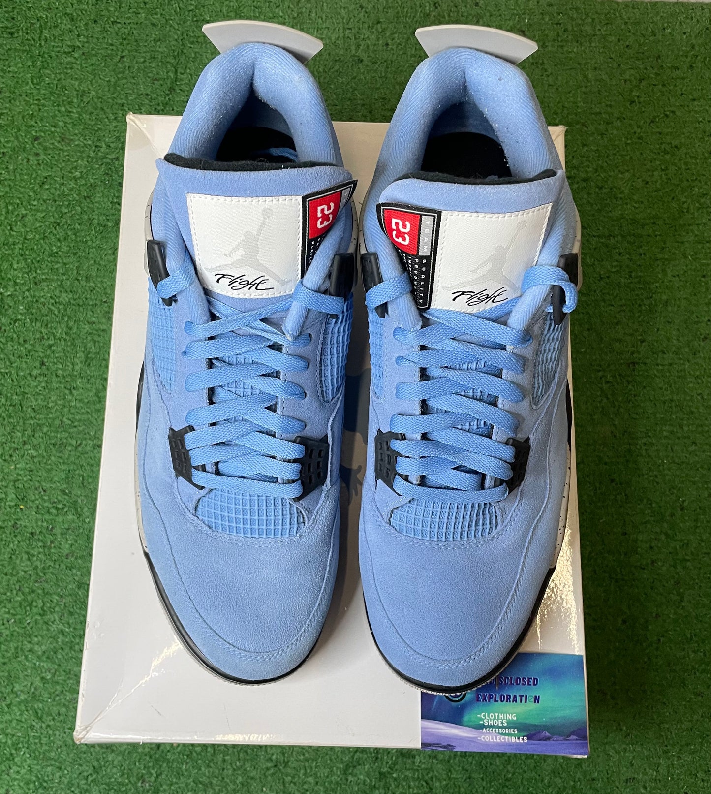 Jordan 4 Unc  University blue size 13men/14.5women
