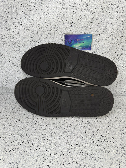 Jordan 1 Low Shadow 10 Men/11.5 Women “Preowned”