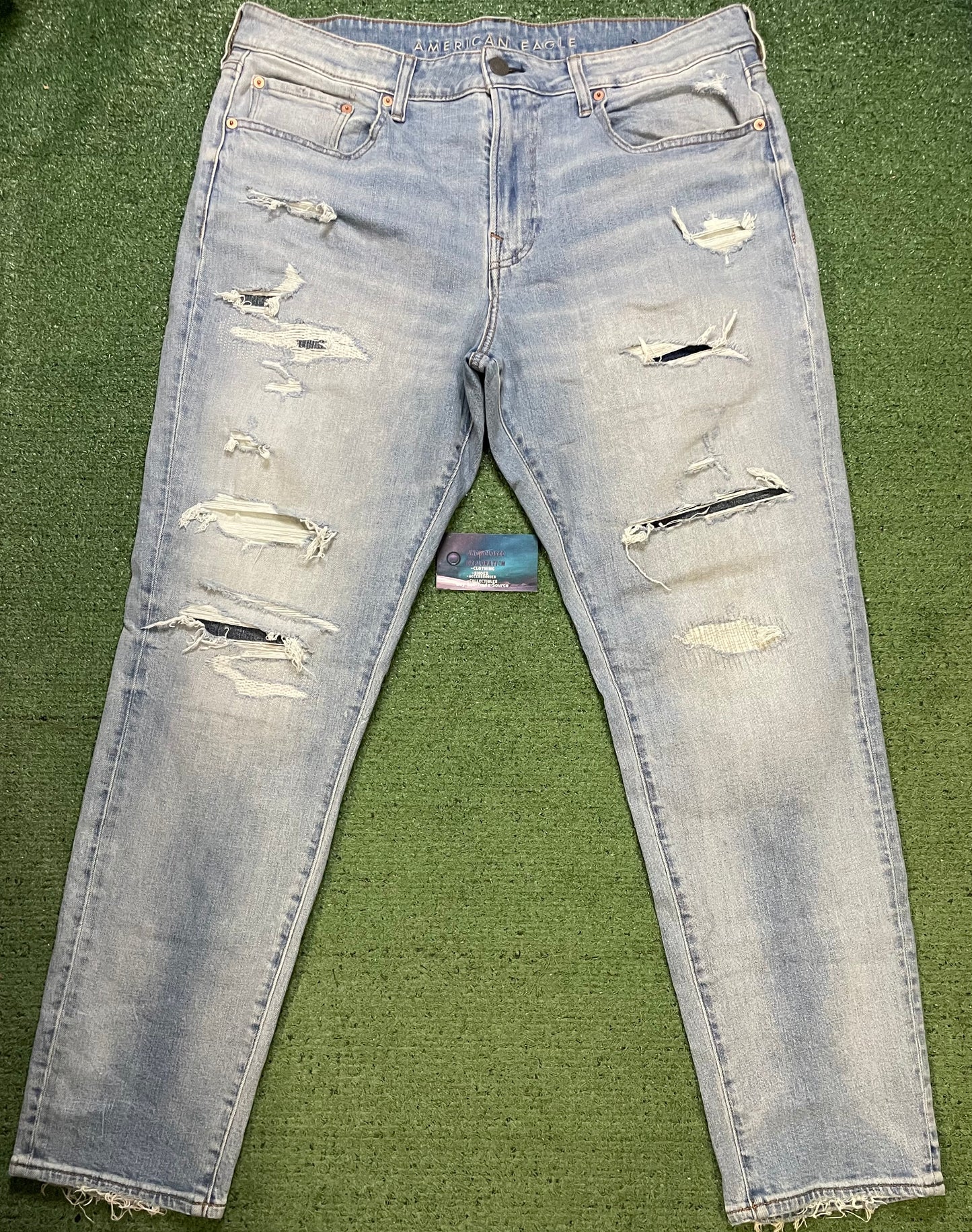 American Eagle light wash distressed jeans