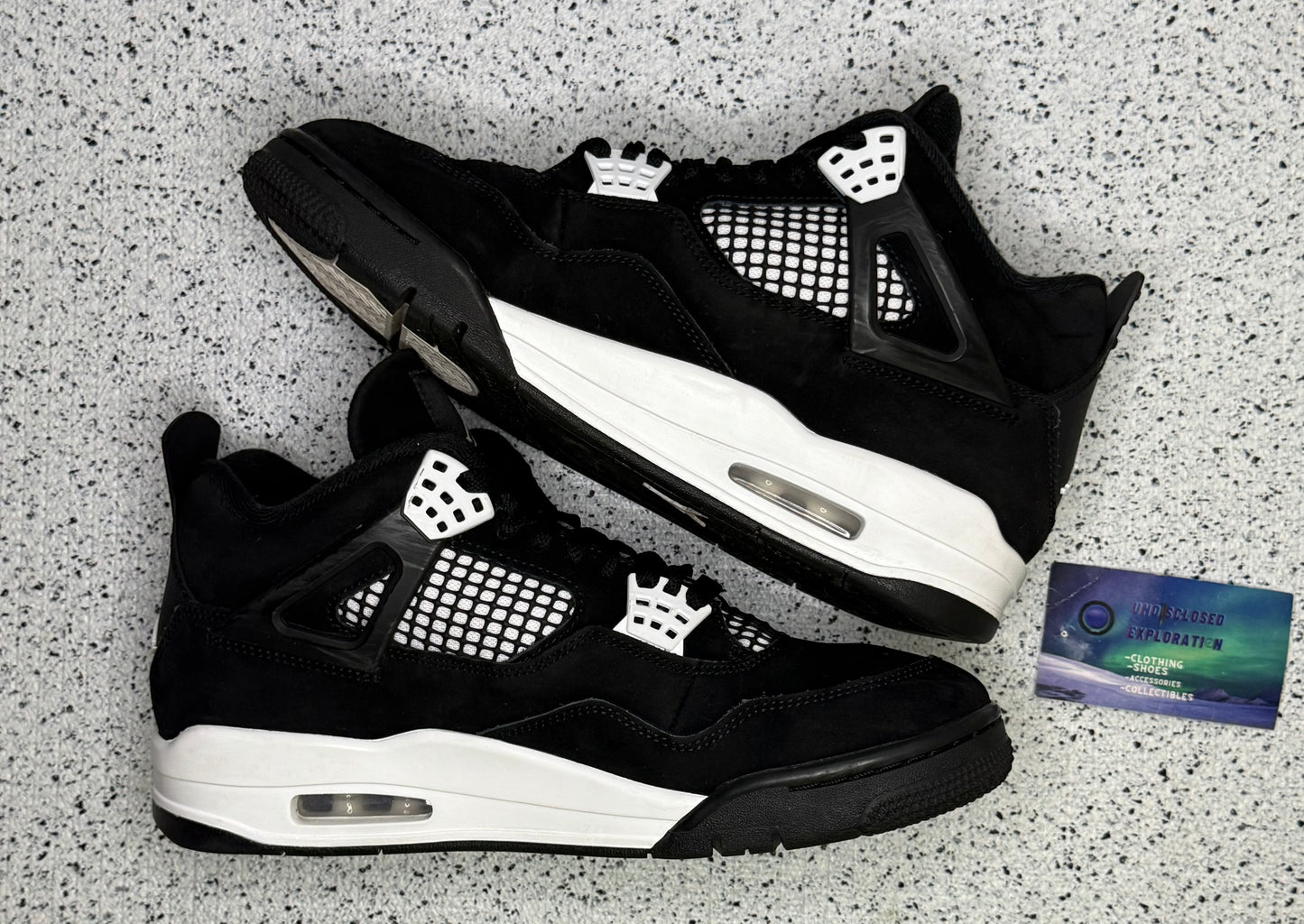 Jordan 4 White Thunder 9.5 Men/11 Women “Preowned”
