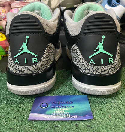 Air Jordan 3 green glow size 13men/14.5women