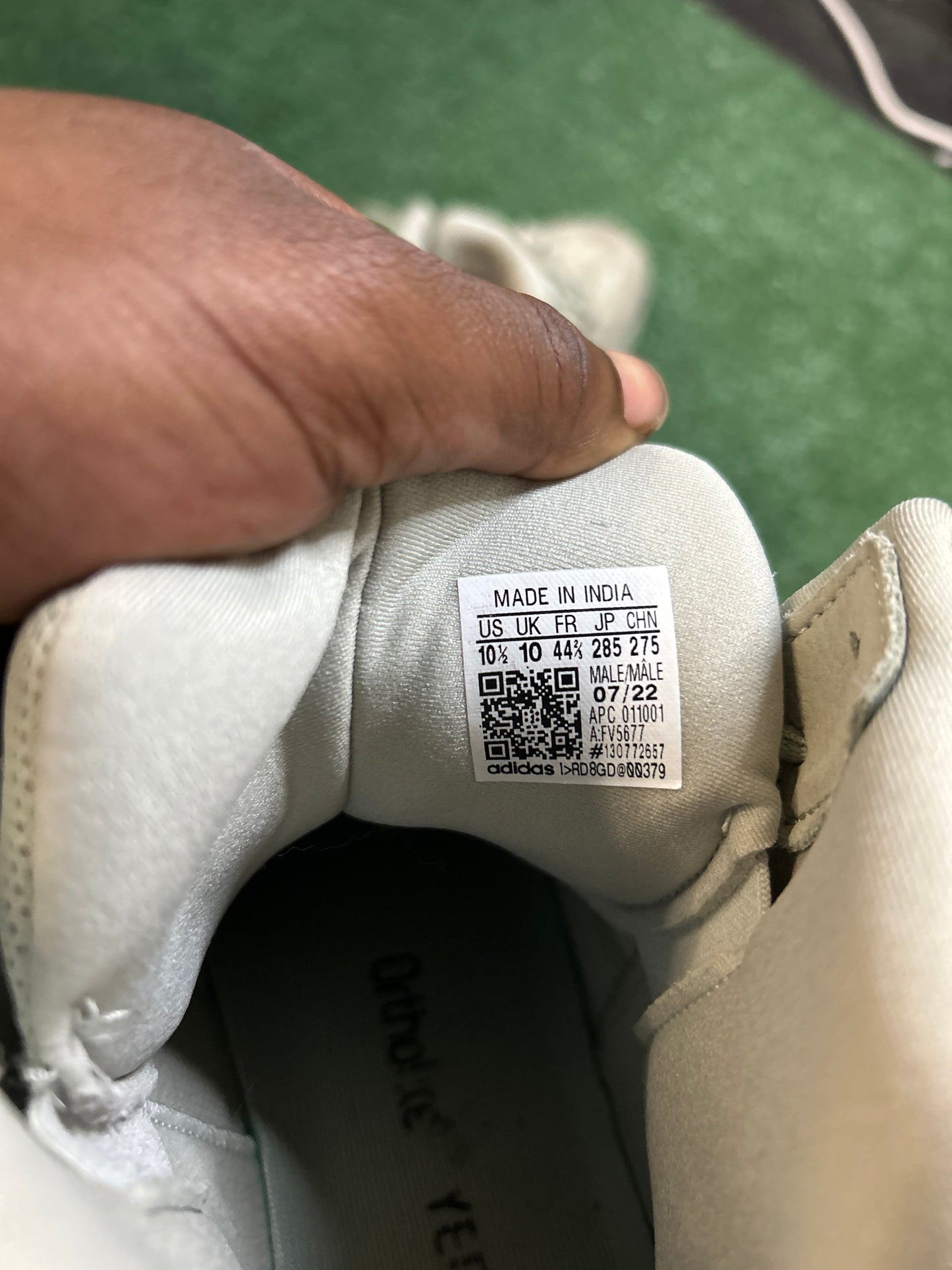 Yeezy desert boot salt size 10.5men/12women