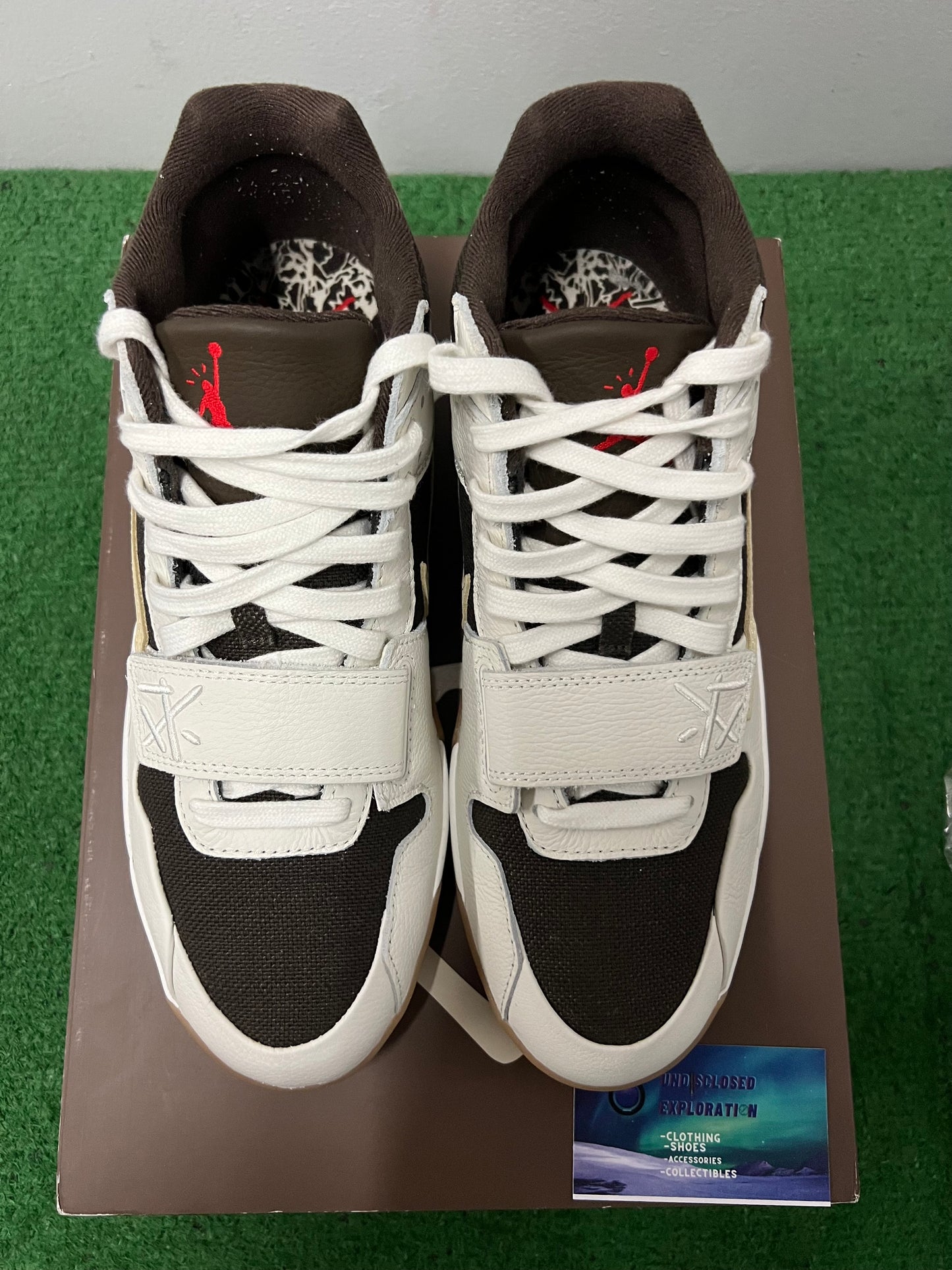 Travis Scott jumpman jack trainer sail size 12men/13.5women