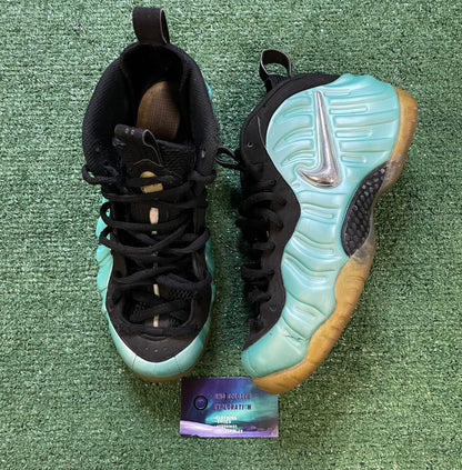 Nike Foamposite pro island green size 8men/9.5women