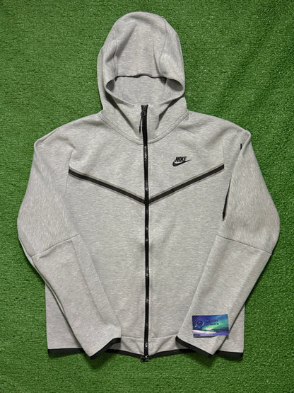 Nike Tech Fleece Grey