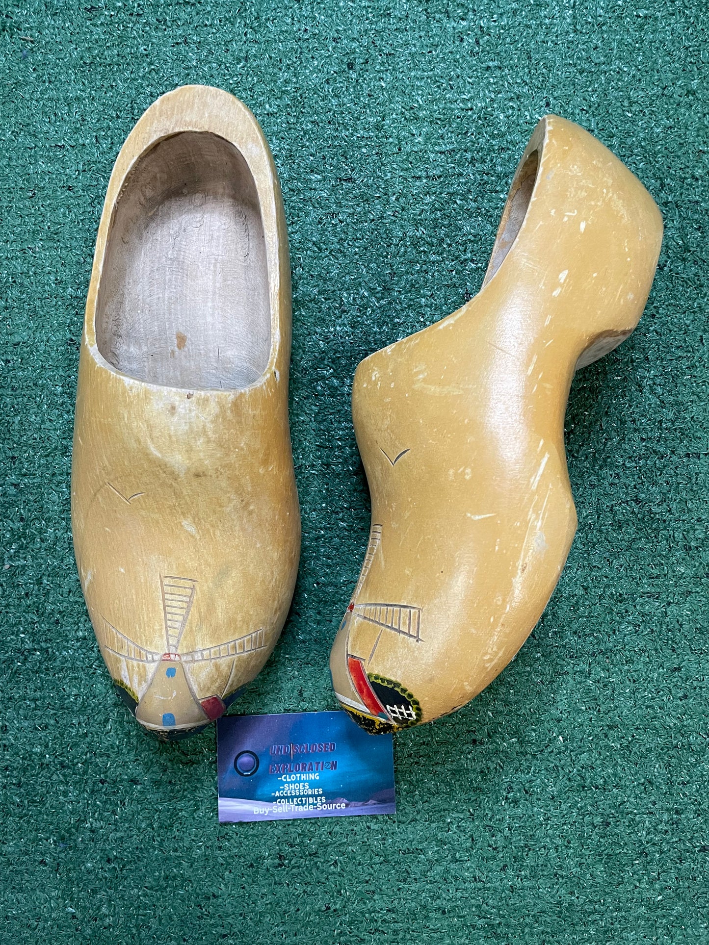 vintage hand-painted wooden clogs size 8men/9.5women