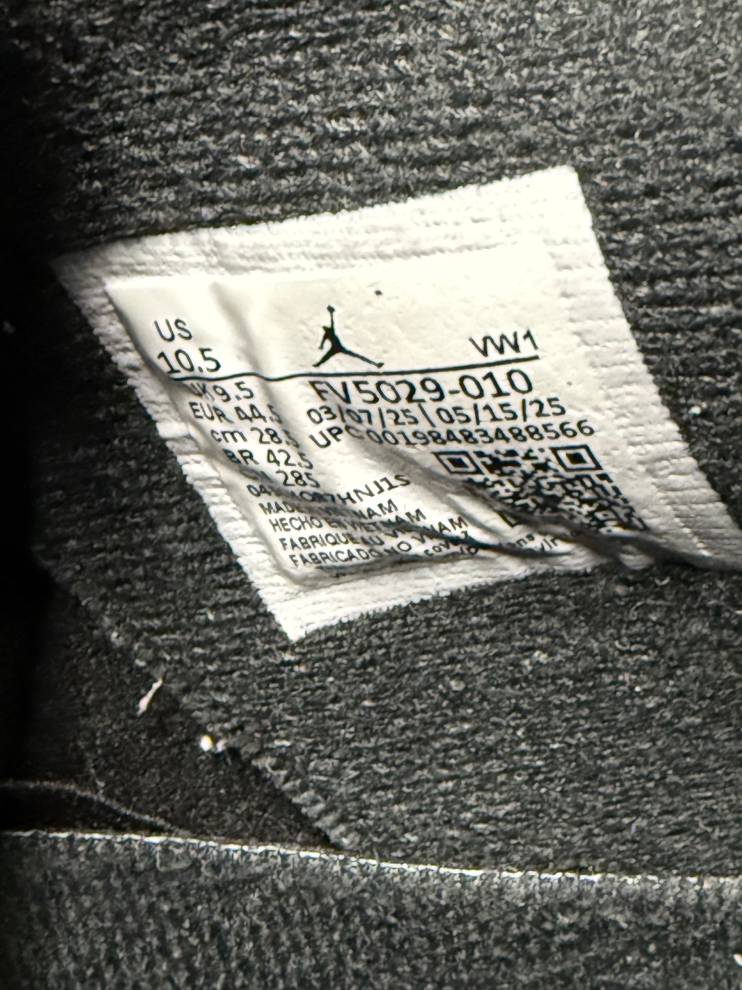 Jordan 4 Black Cat 10.5 Men/12 Women “Preowned”