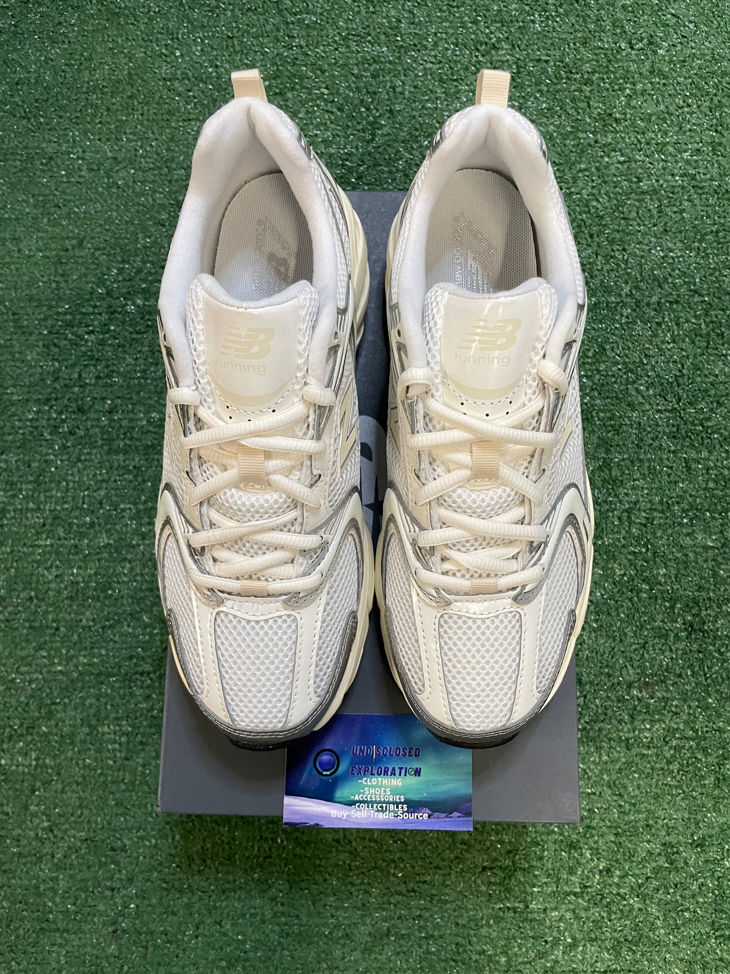 New Balance 530 linen