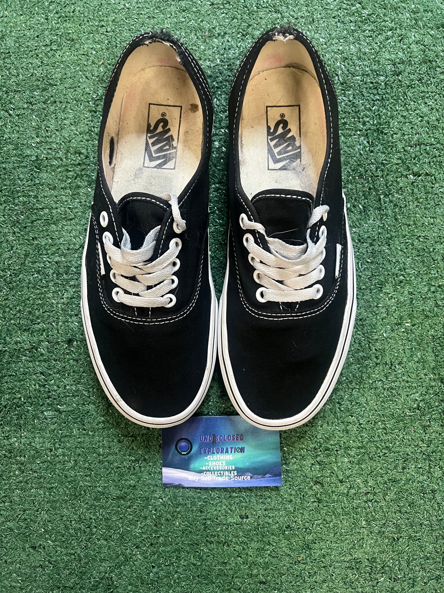 Vans authentic classic black size 7.5men/9women