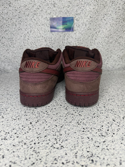 Nike Dunk SB Low Burgundy Crush 9 Men/10.5 Women “Preowned”
