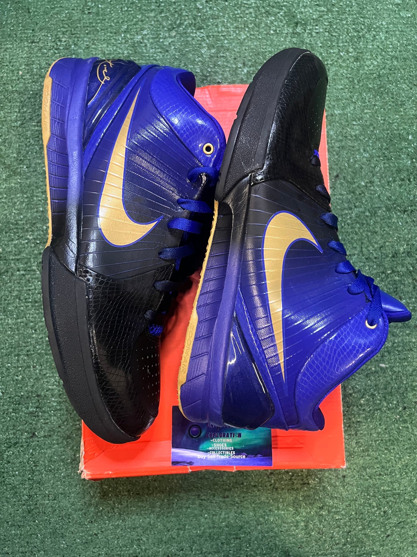 Nike Kobe IV 4 lakers away size 12men/13.5women