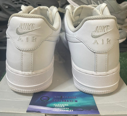 Nike Air Force 1 low triple white size 9men/10.5women