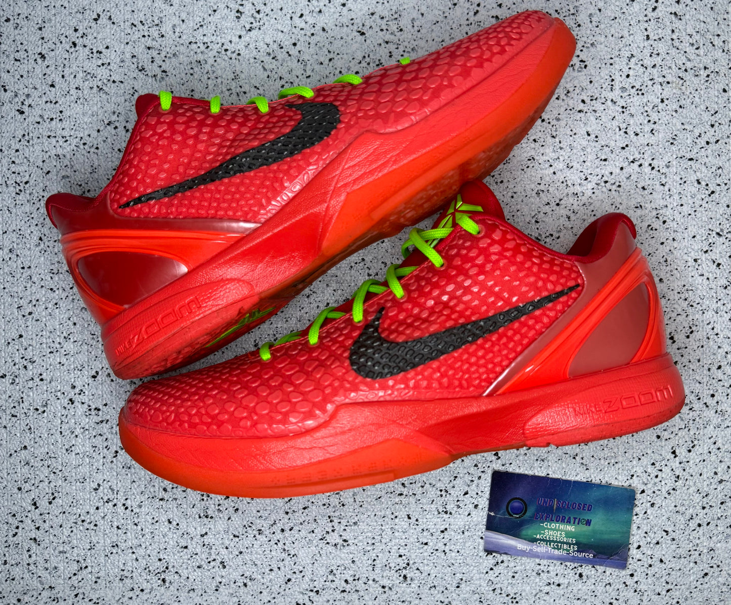 Kobe 6 Reverse Grinch 11.5 Men/13 Women “Preowned”