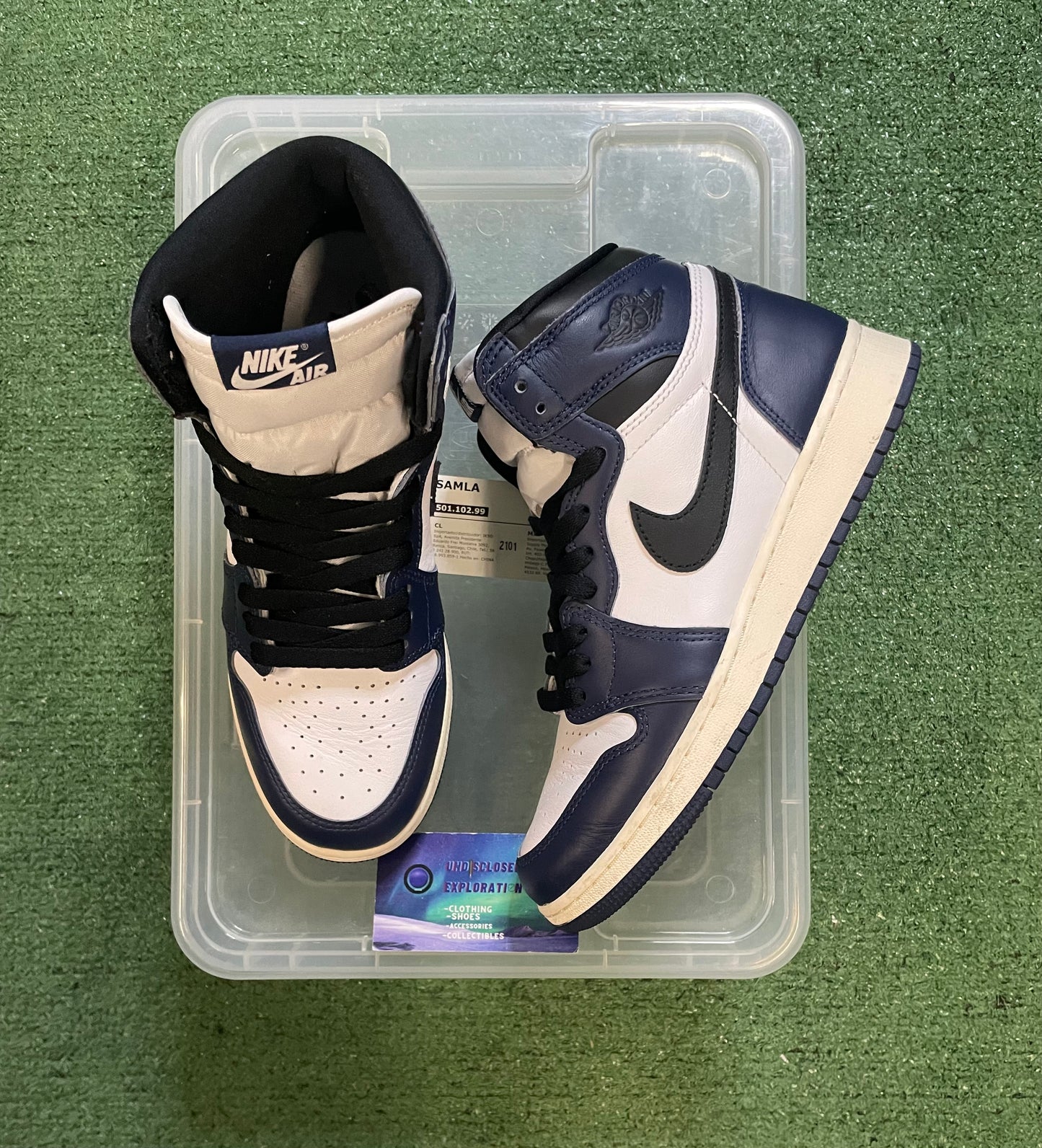 Air Jordan 1 high midnight navy size 7youth/8.5women