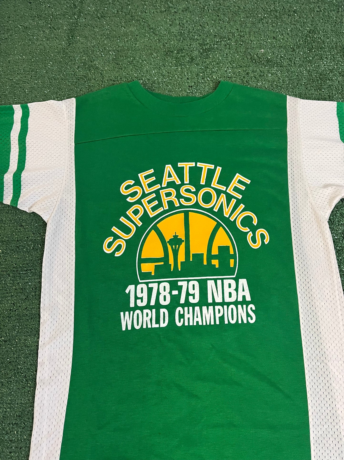 Vintage Seattle supersonics 1970s world champions tee