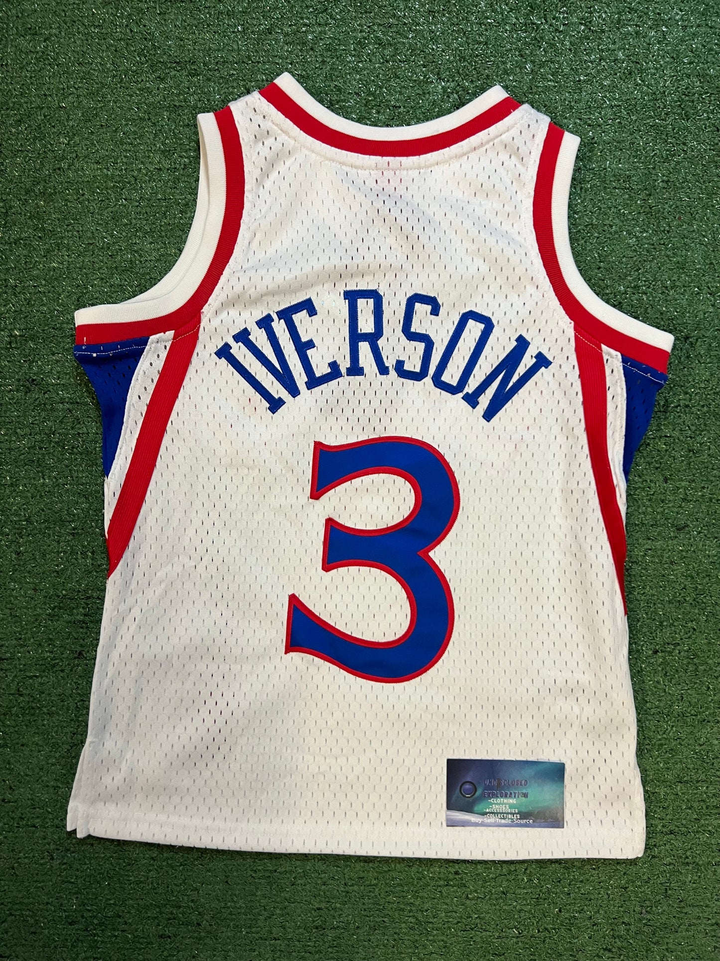 Mitchell & Ness Philadelphia 76ers Allen Iverson 1996-97 Hardwood Classics Swingman  youth jersey