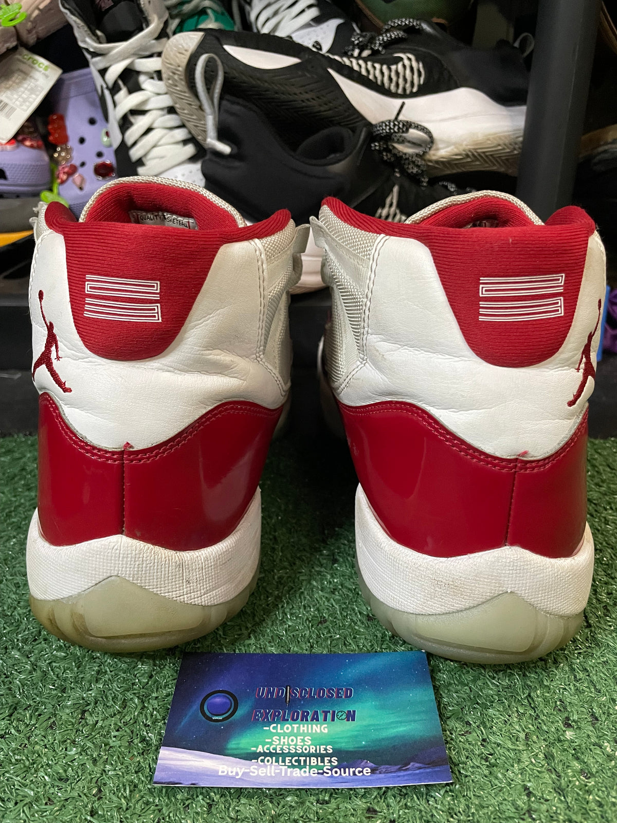 Air Jordan 11 cherry 2016 size 11men/12.5women