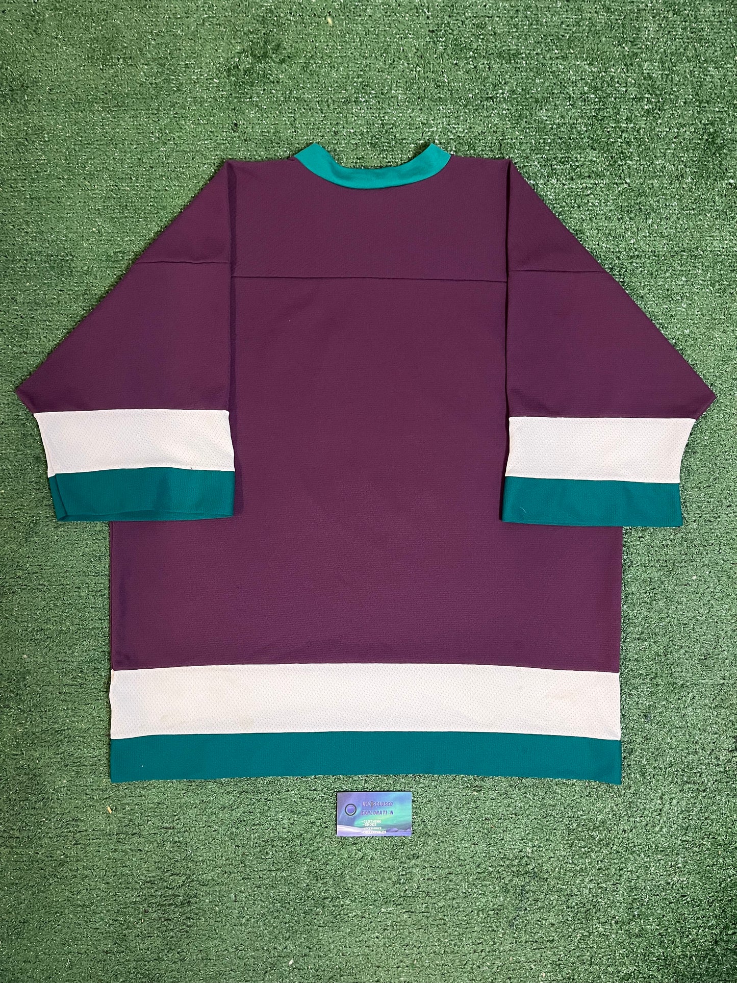 Vintage 1990s mighty ducks hockey jersey