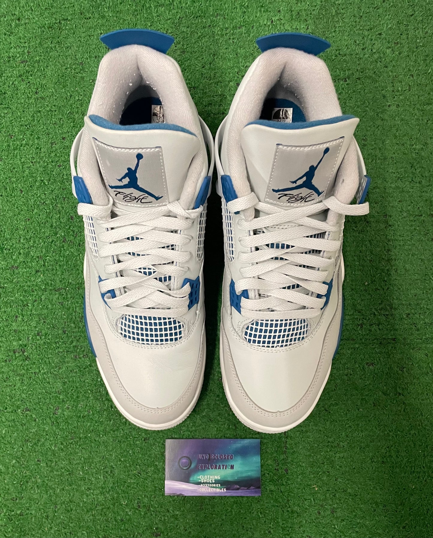 Jordan 4 Military 2024 size 11men/12.5women