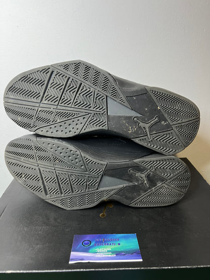 Jordan True Flight black size 12men/13.5women