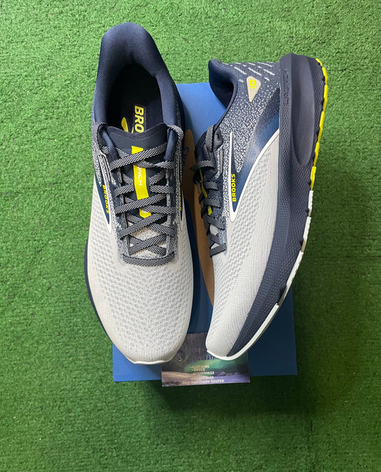 Brooks launch 10 iris ballad blue