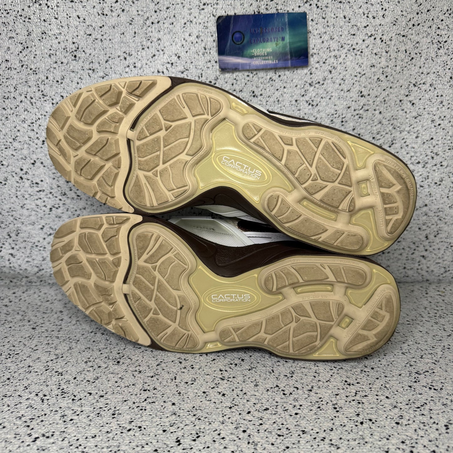 Nike Zoom Field Jaxx Travis Scott Light Chocolate 9 Men “Preowned”