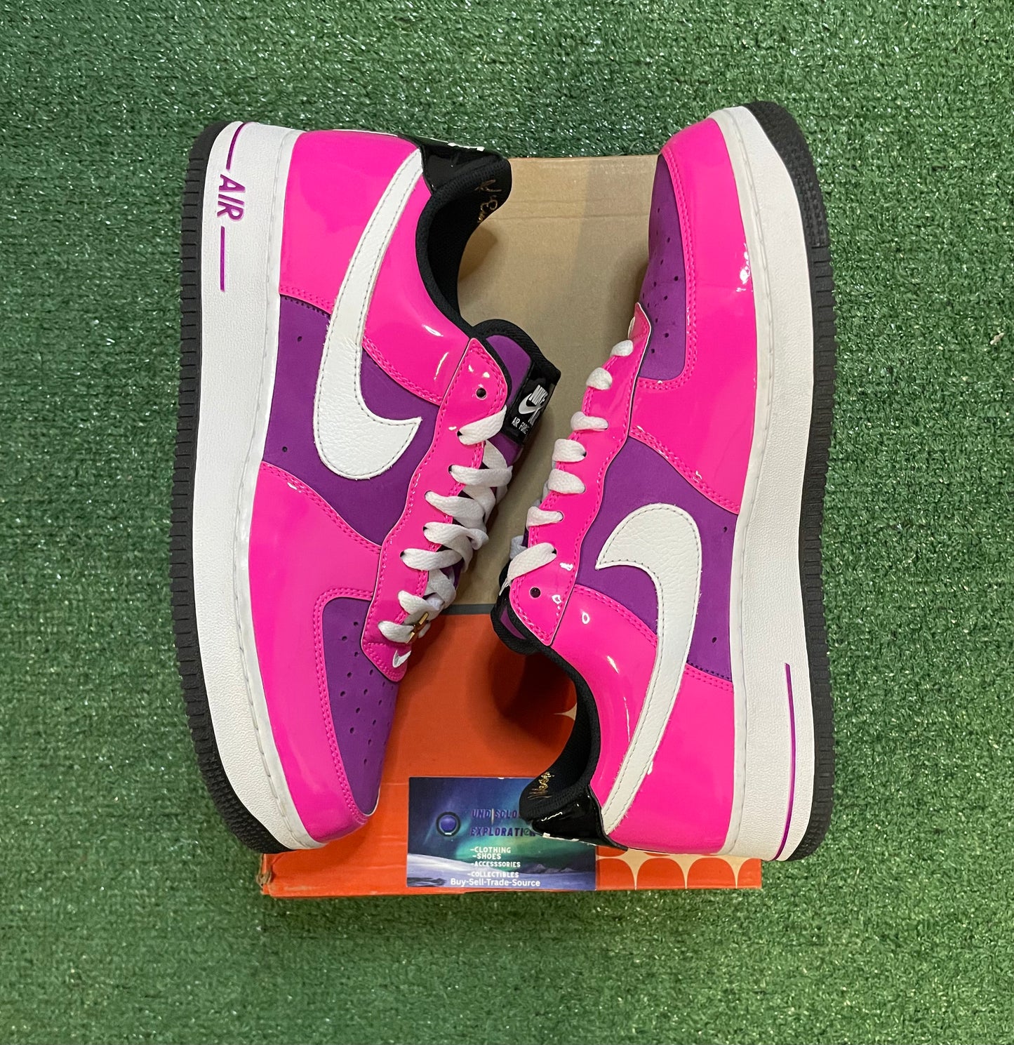 Nike Air Force 1 Low world tour las Vegas size 10.5men/12women