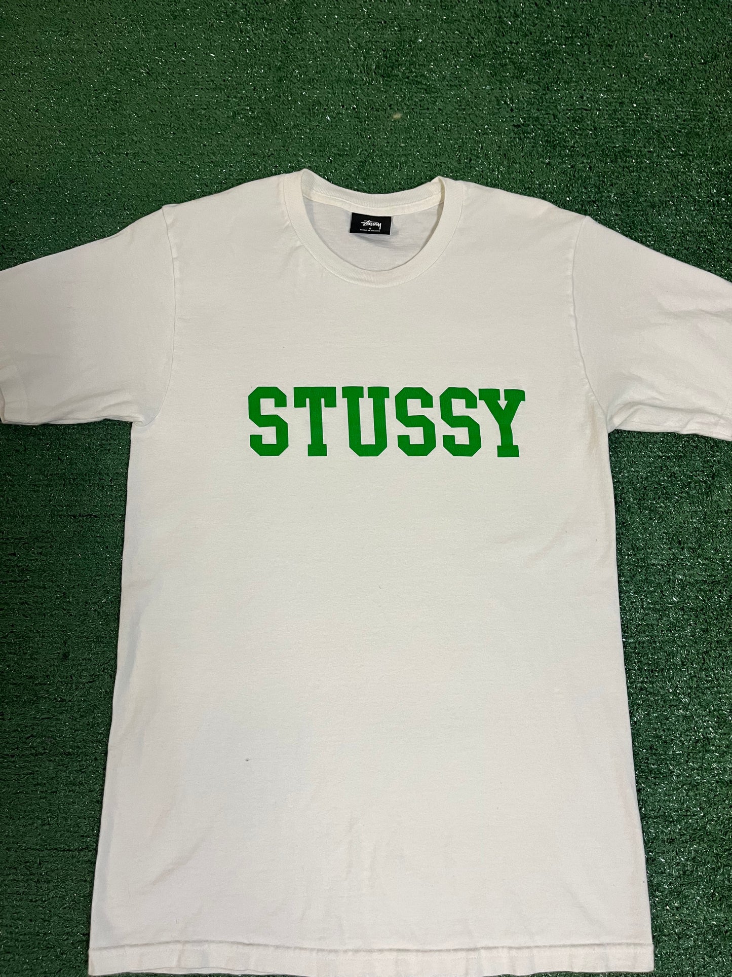 Stussy spellout white and green tee