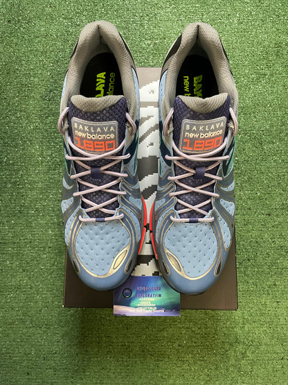 New Balance 1890 action Bronson  Cyborg tears size 12men/13.5women
