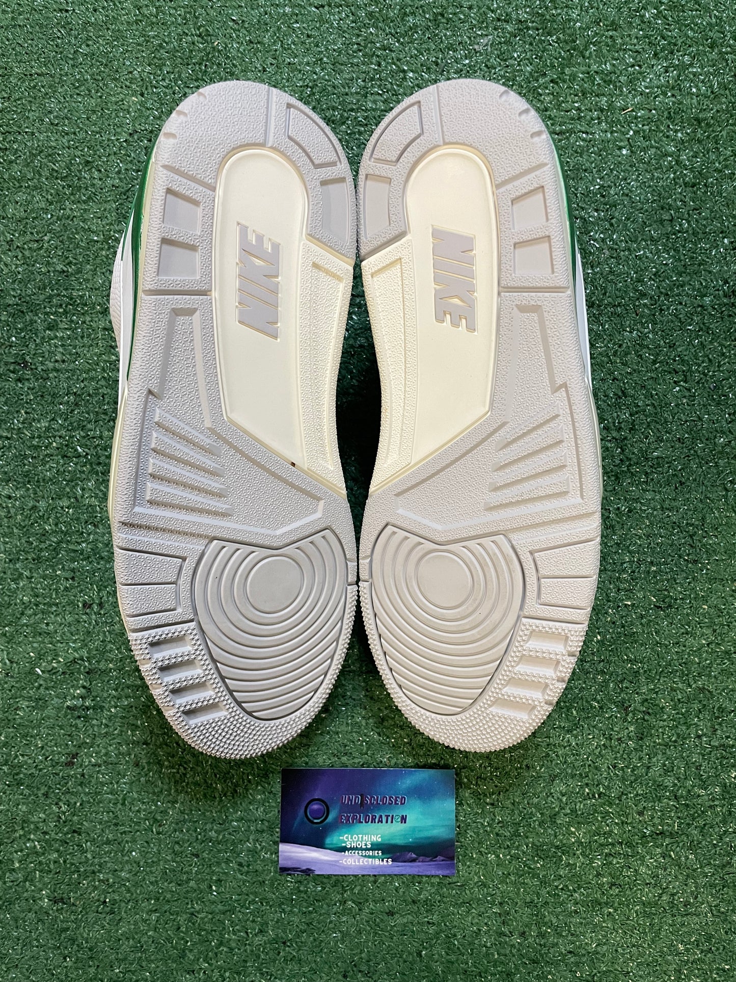 Air Jordan 2/3 white pine green