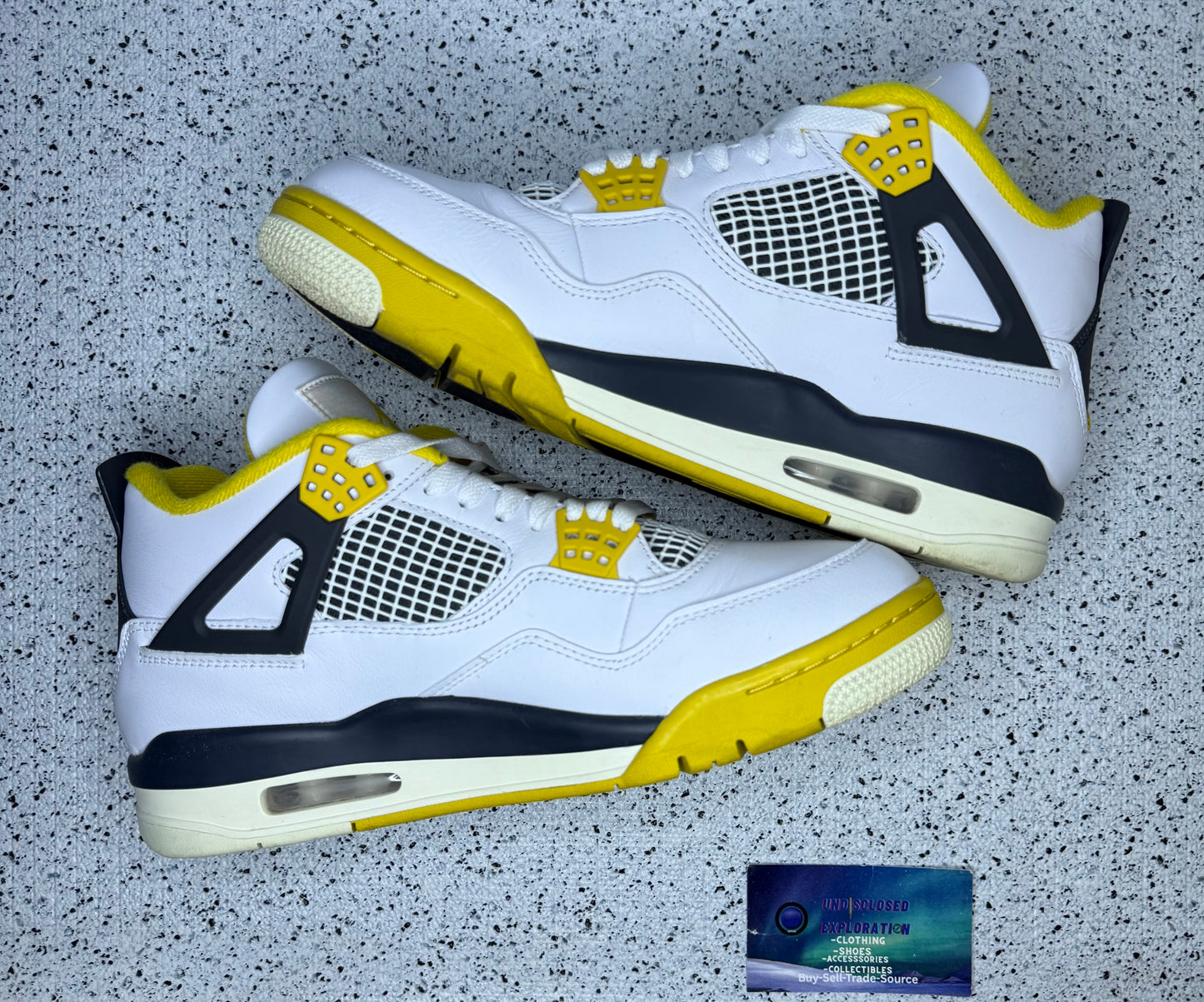Jordan 4 Sulfur 9.5 Men/11 Women “Preowned”