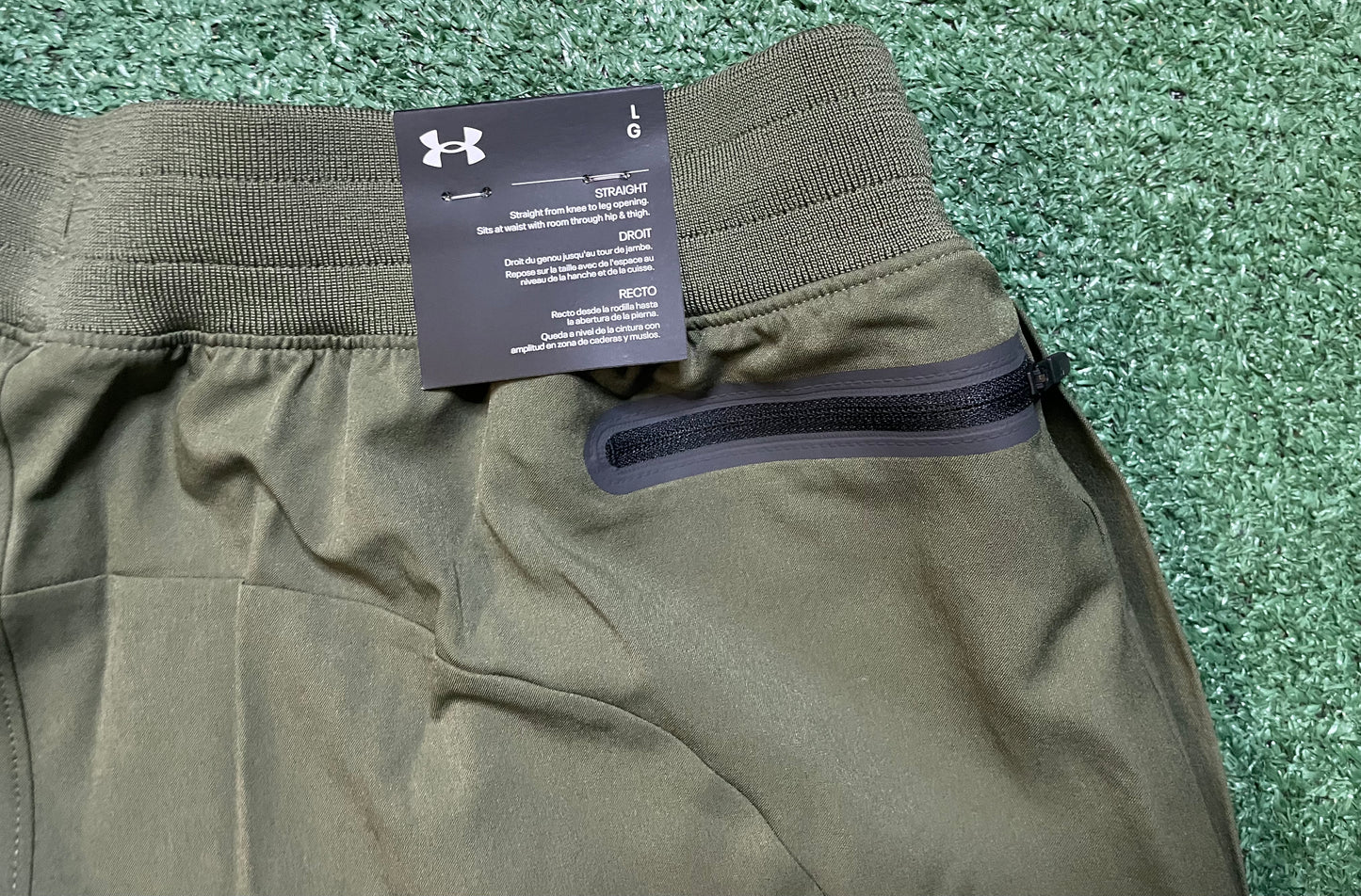 Under Armour woven olive cargo pants