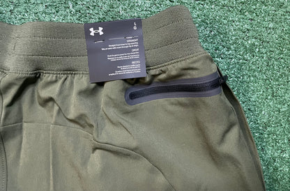 Under Armour woven olive cargo pants