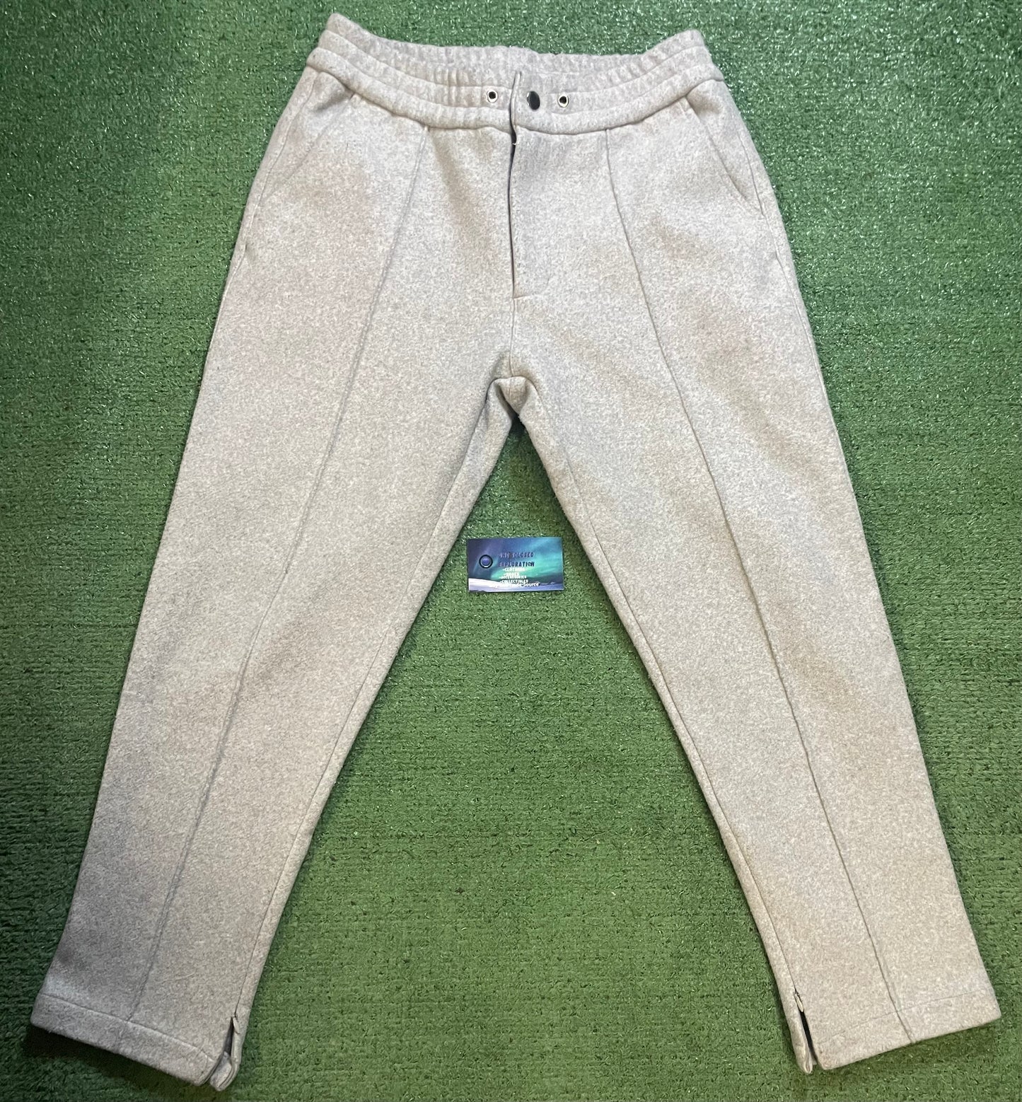 Richie Le grey pants