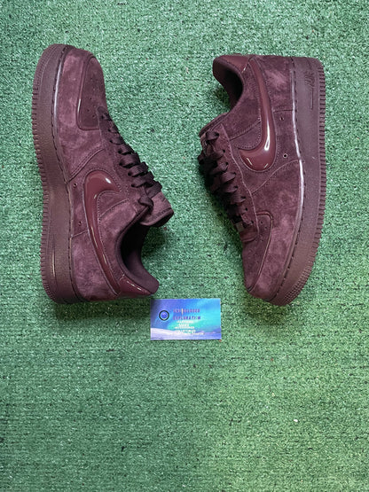Nike Air Force 1 low burgundy crush size 8.5men/10women