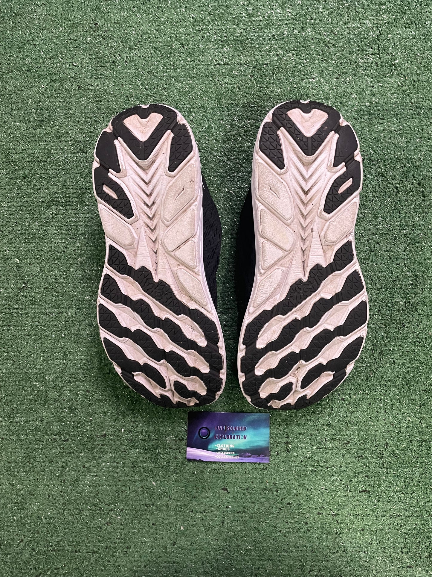 Hoka One Clifton 8 black and white size 10men/11.5women