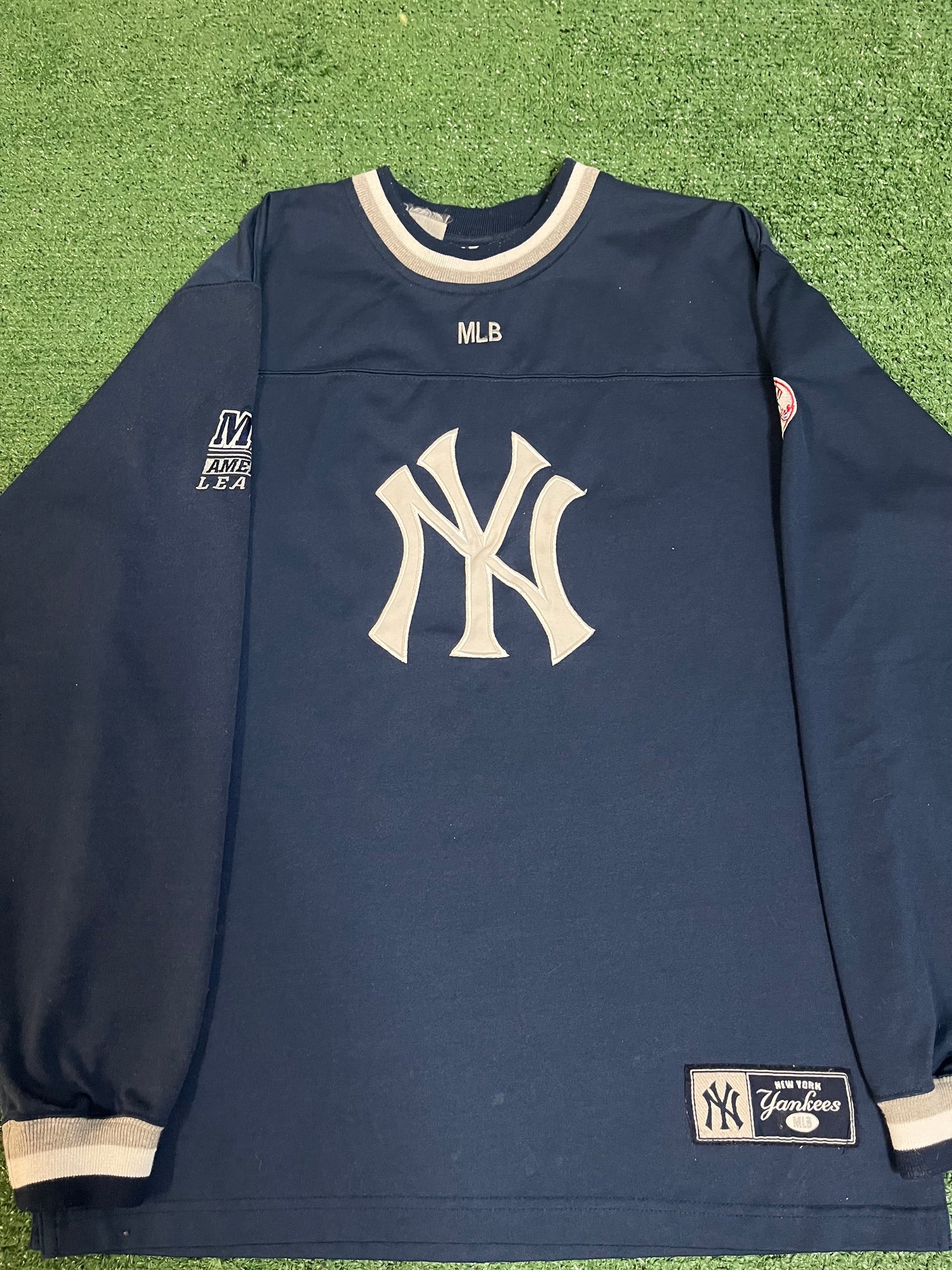 Vintage 1990s New York yankee MLB  pullover