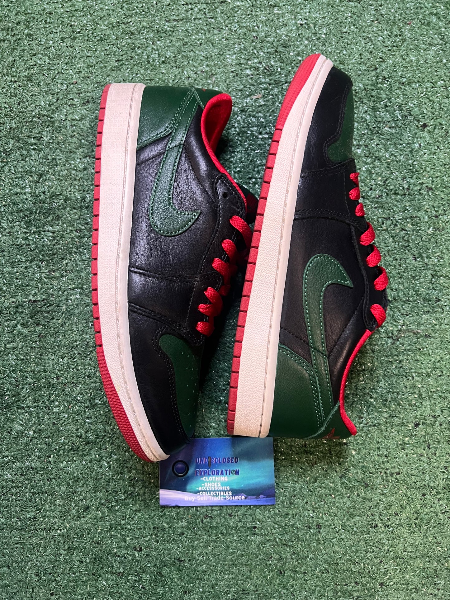 Air Jordan 1 low black gorge green size 7youth/8.5women