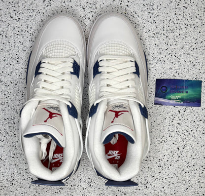 Jordan 4 SB Navy