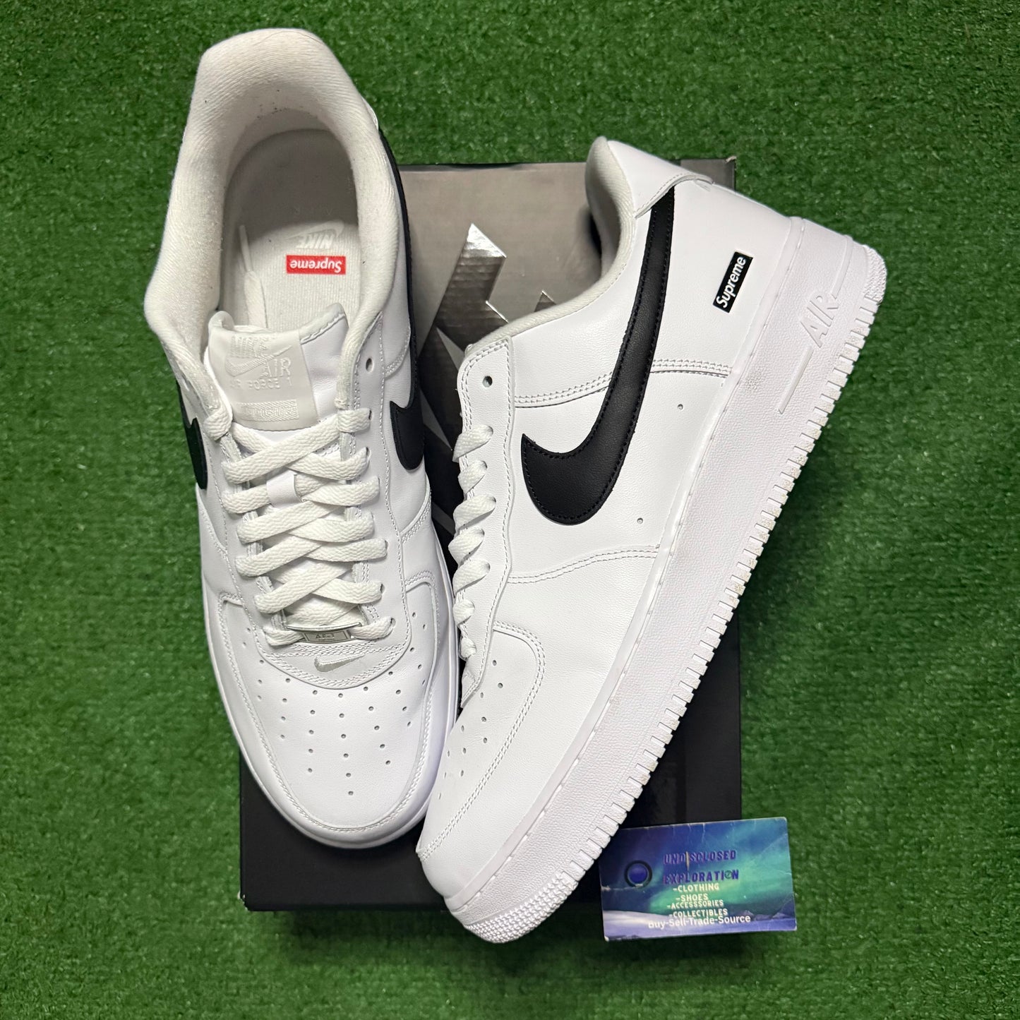 Nike Air Force 1 Supreme White Black 13 Men “Preowned”