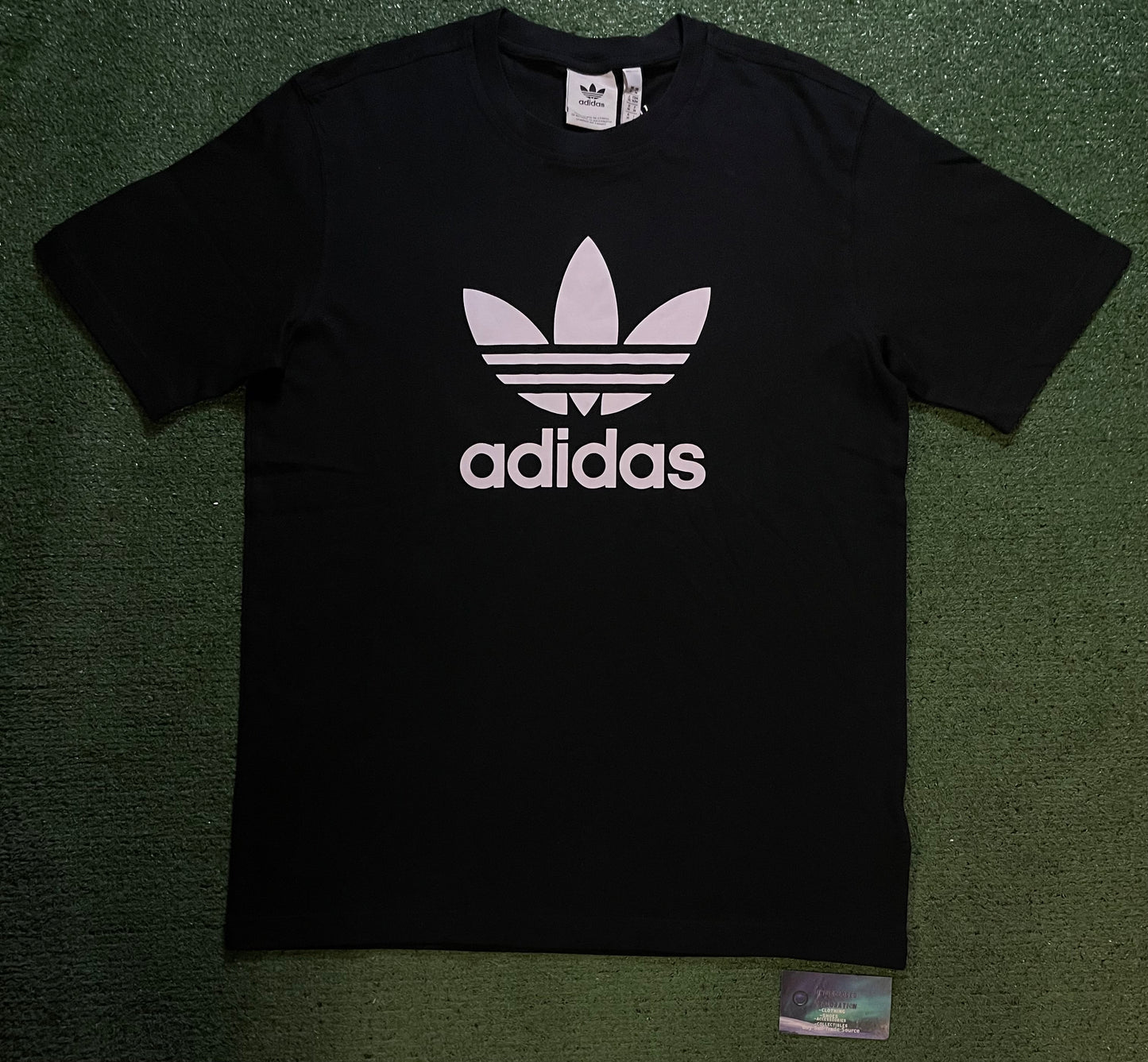 Adidas black & white trefoil logo