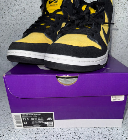 Nike Dunk SB High Reverse Goldenrod 11.5 Men/13 Women “Preowned”