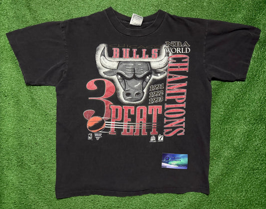Vintage Chicago Bulls 3 Peat Shirt