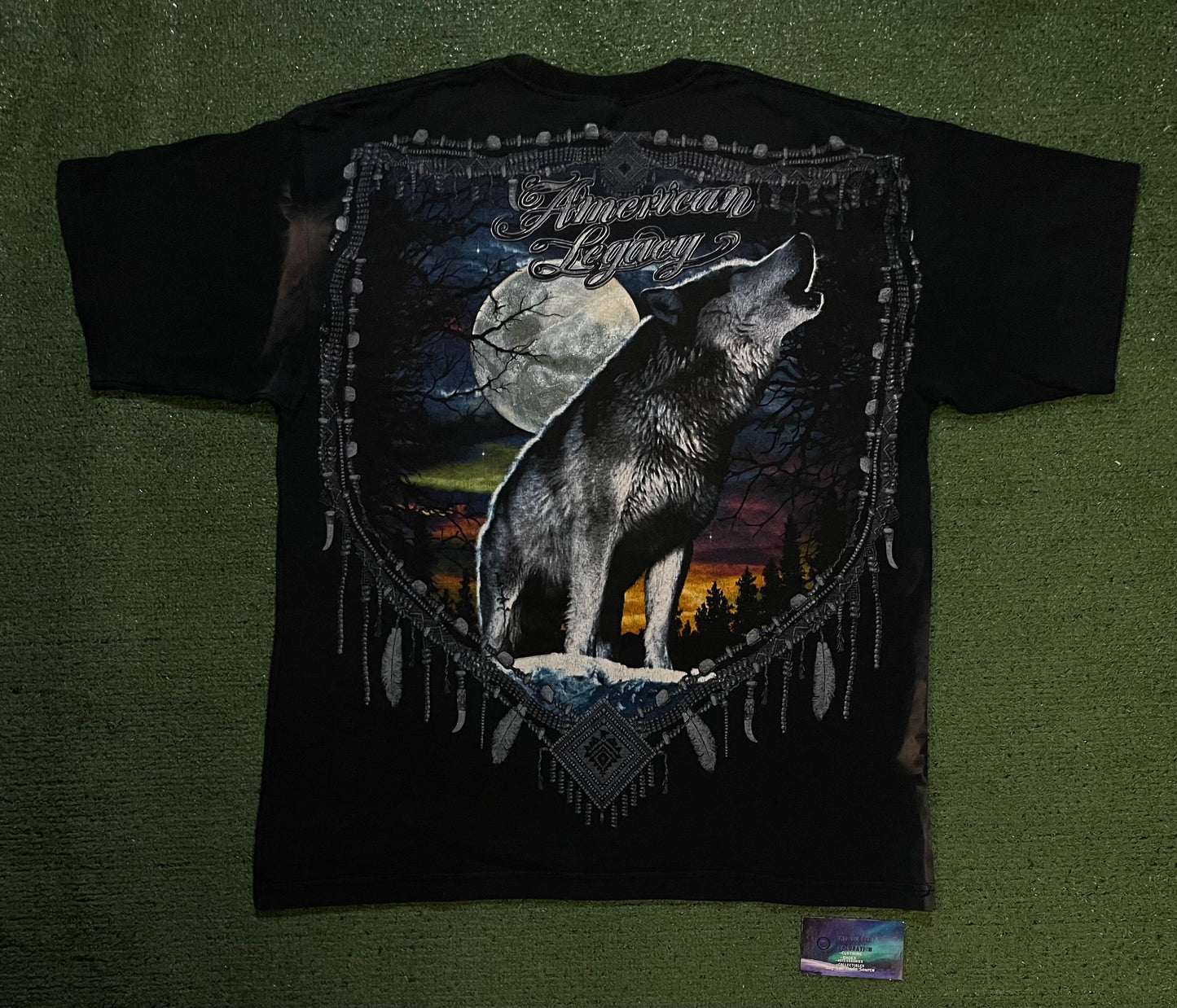Vintage American Legacy wolves howling double sided tee
