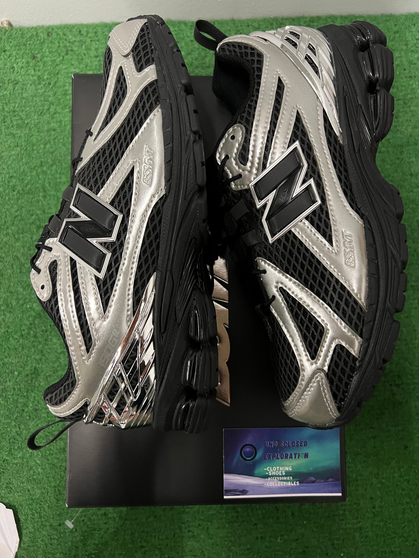 New balance 1906r x The basement night chrome